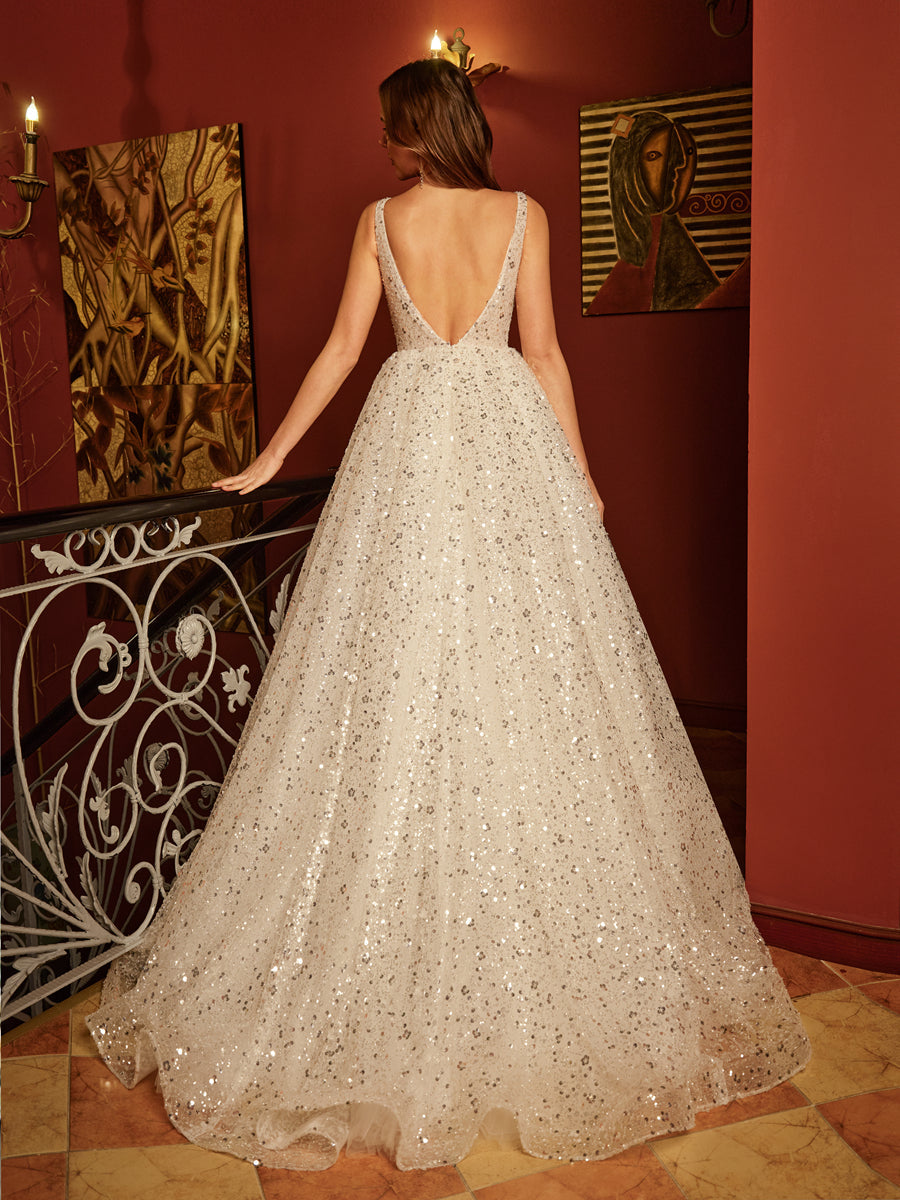 A-Line/Princess V-Neck Sleeveless Backless Long Formal Dresses