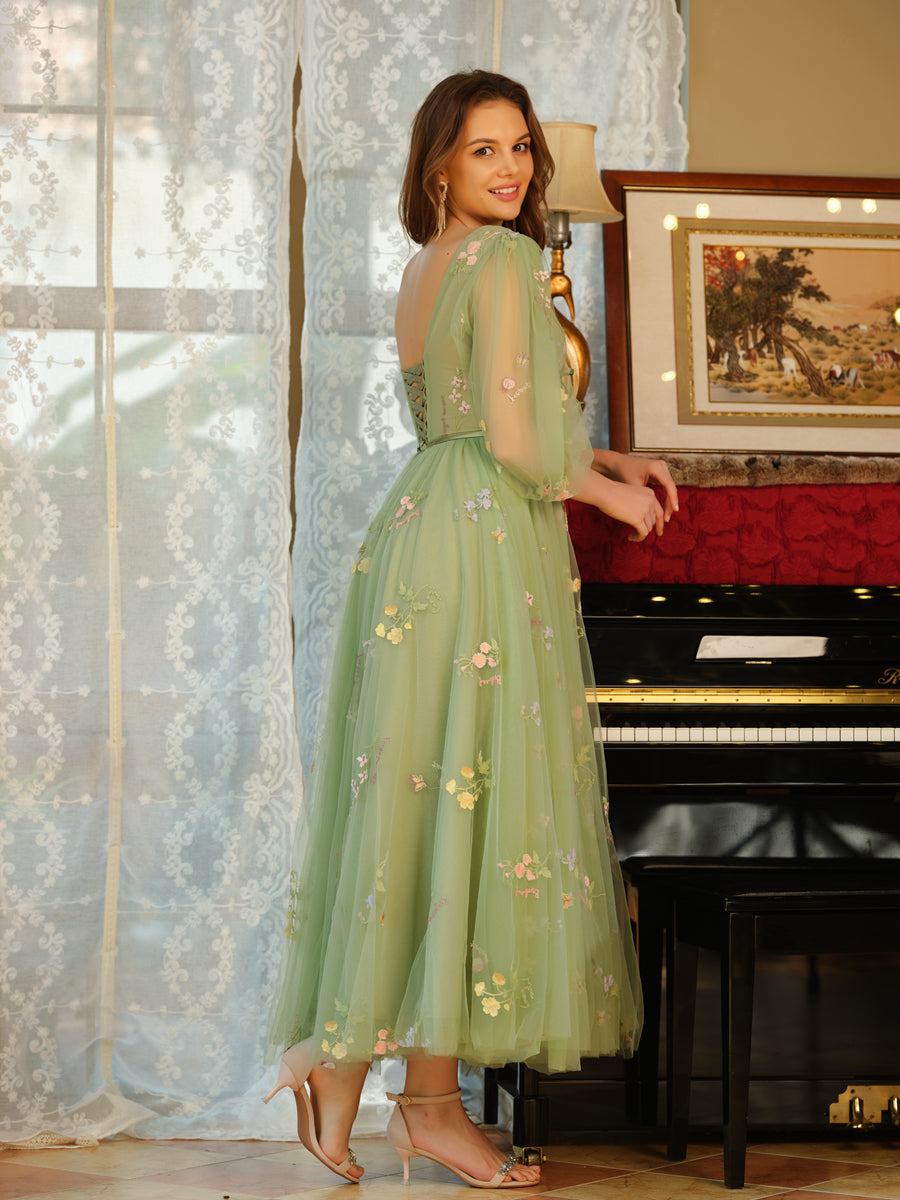 A-Line/Princess V-Neck Tulle Formal Dresses with Bowknot & Embroidery