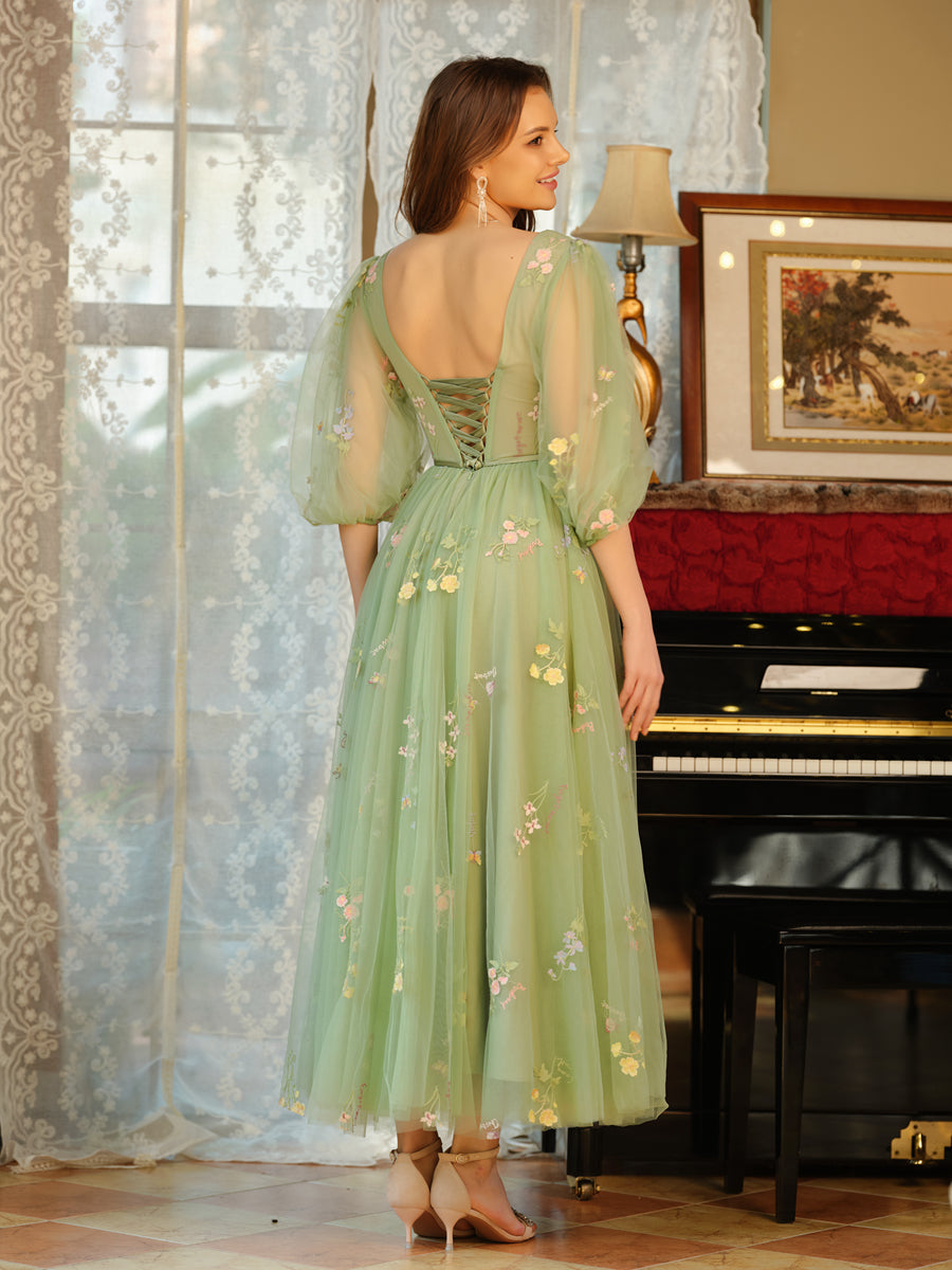A-Line/Princess V-Neck Tulle Formal Dresses with Bowknot & Embroidery