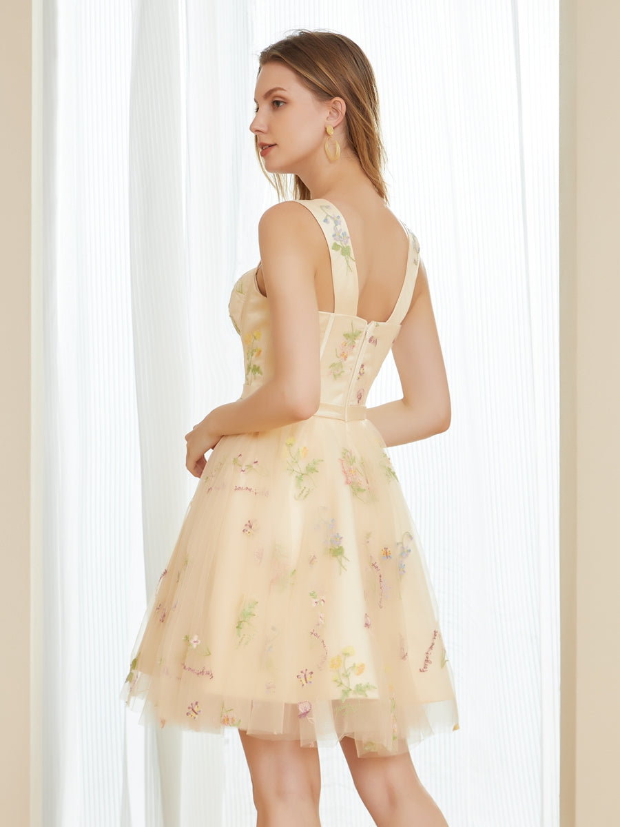 Retro A-Line Tulle Embroidery Short Semi Formal Dresses with Straps