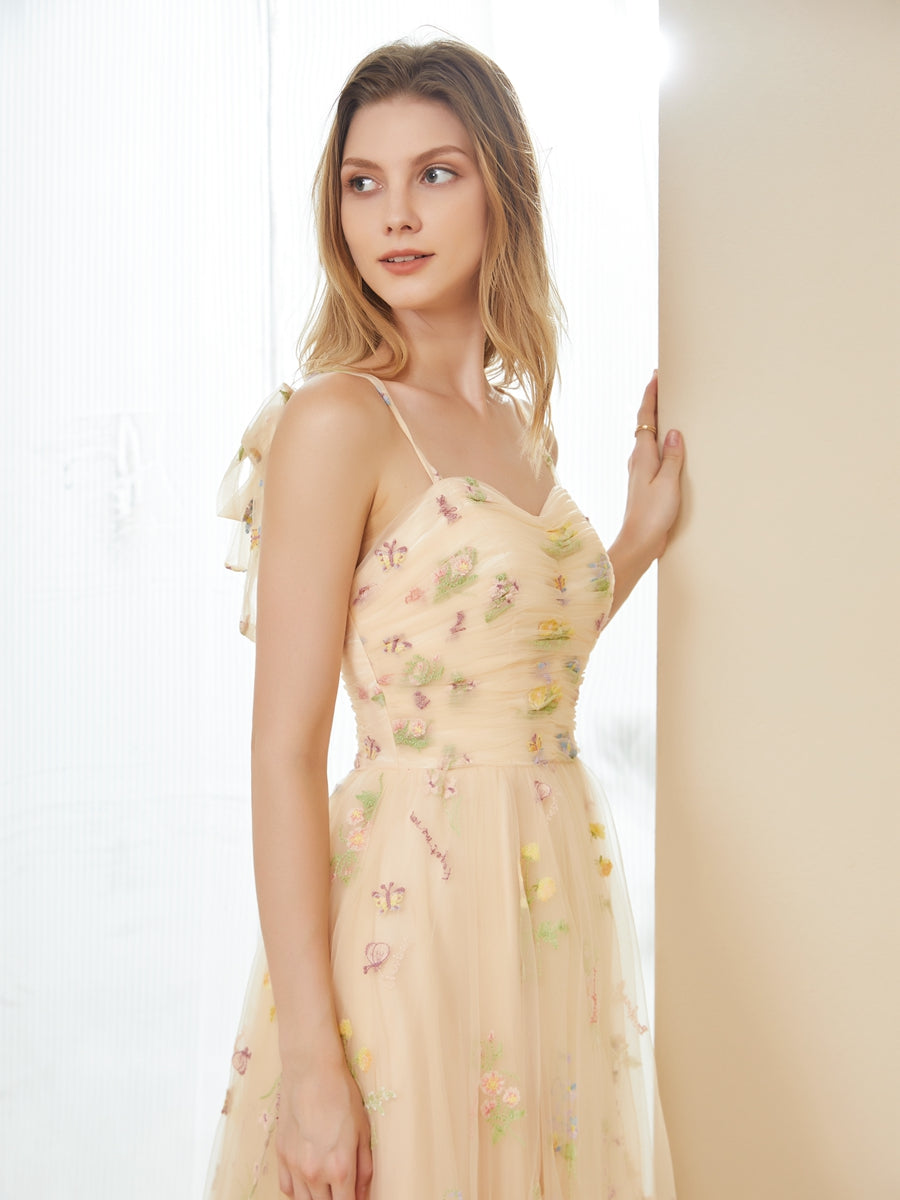 Retro A-Line Tulle Embroidery Long Formal Dresses with Spaghetti Straps