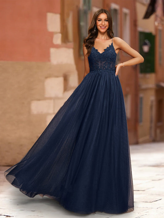 A-Line/Princess V-Neck Sleeveless Formal Dresses with Applique