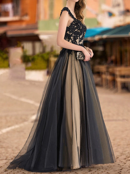 Ball Gown V-Neck Sleeveless Applique Formal Dresses
