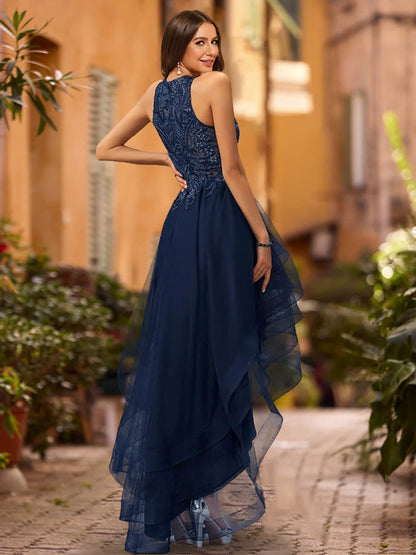 A-Line/Princess Scoop Sleeveless Beading Formal Dresses