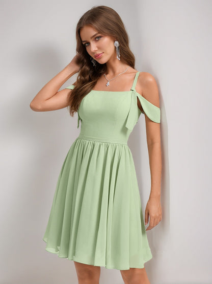 A-Line/Princess Square Sleeveless Chiffon Short Semi Formal Dresses with Pleats