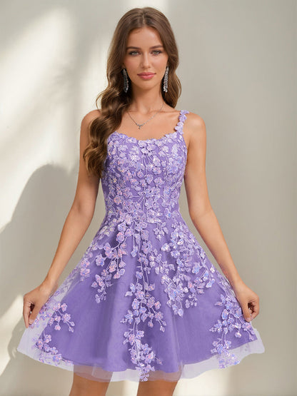 A-Line/Princess Scoop Short Semi Formal Dresses with Sequins & Lace Appliques