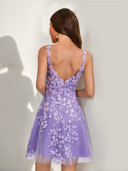 A-Line/Princess Scoop Short Semi Formal Dresses with Sequins & Lace Appliques