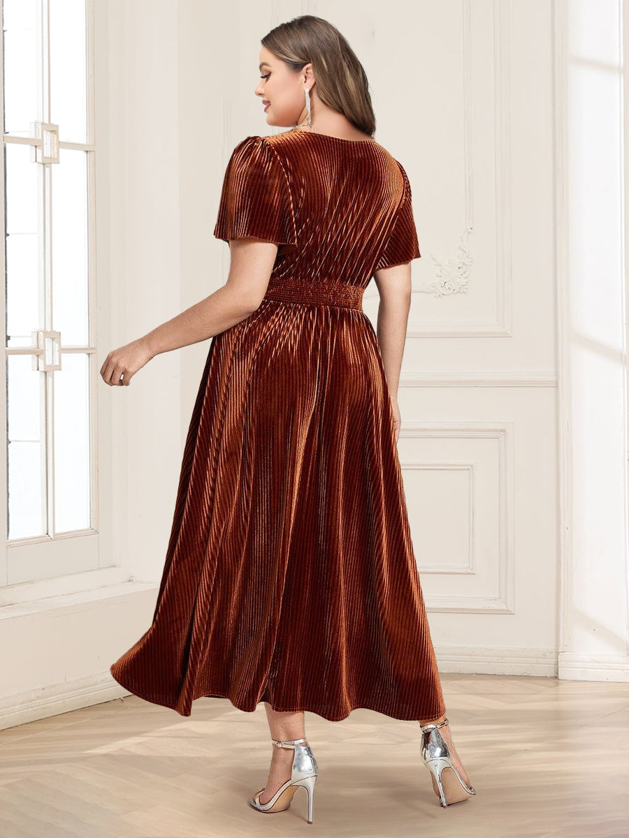 Velvet A-Line/Princess V-Neck Short Sleeves Pleated Plus Size Mother Of the Bride Dresses