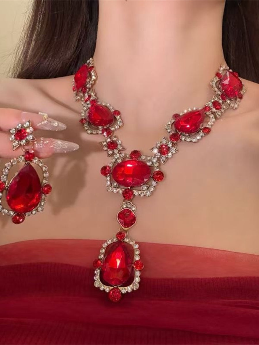Women's Retro Exaggerated Necklace & Earrinngs Jewelry Set