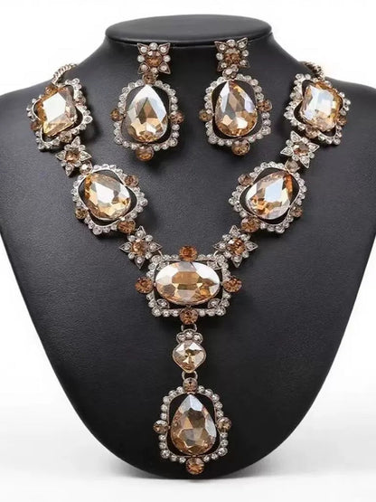 Women's Retro Exaggerated Necklace & Earrinngs Jewelry Set
