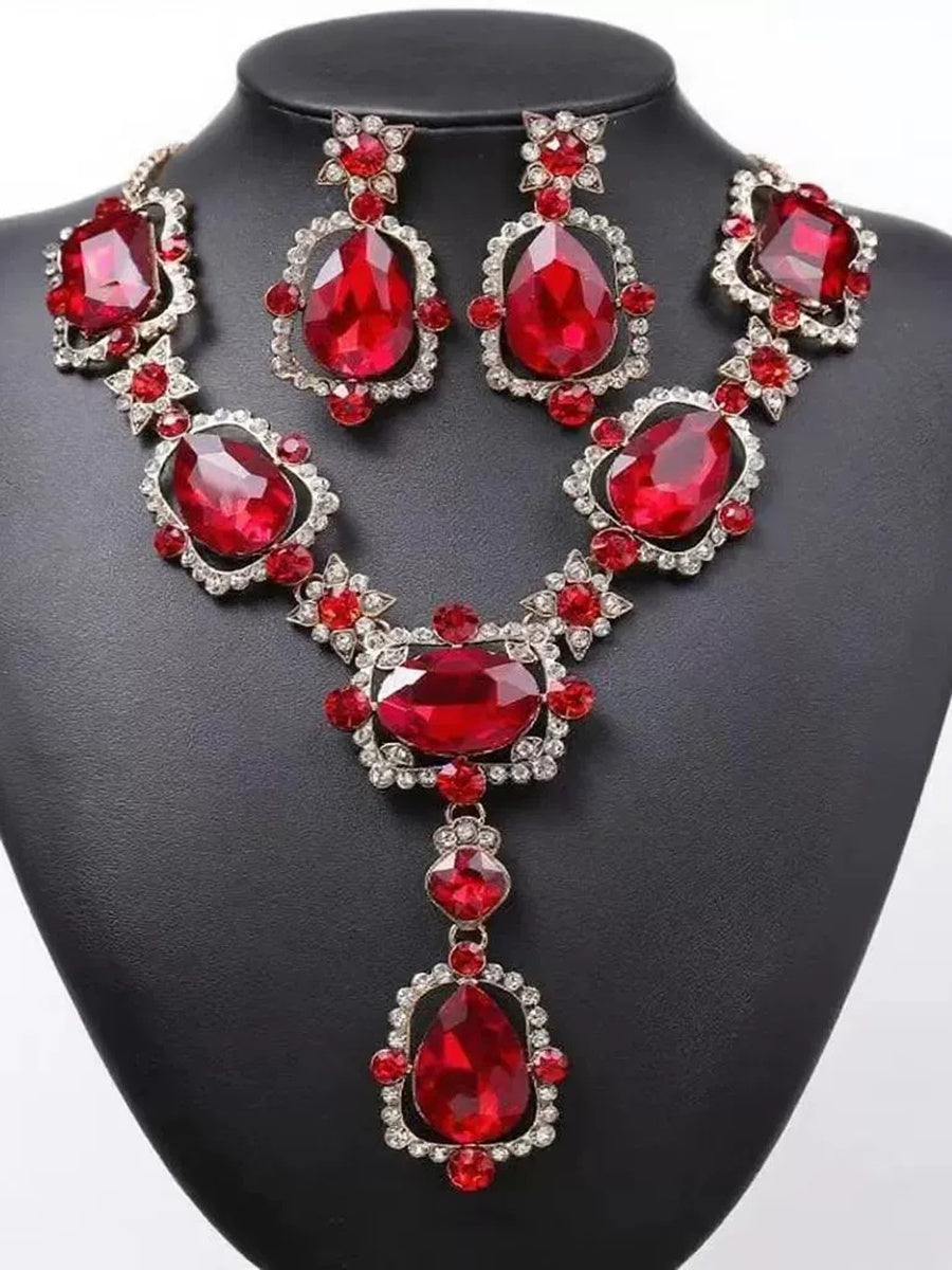 Women's Retro Exaggerated Necklace & Earrinngs Jewelry Set