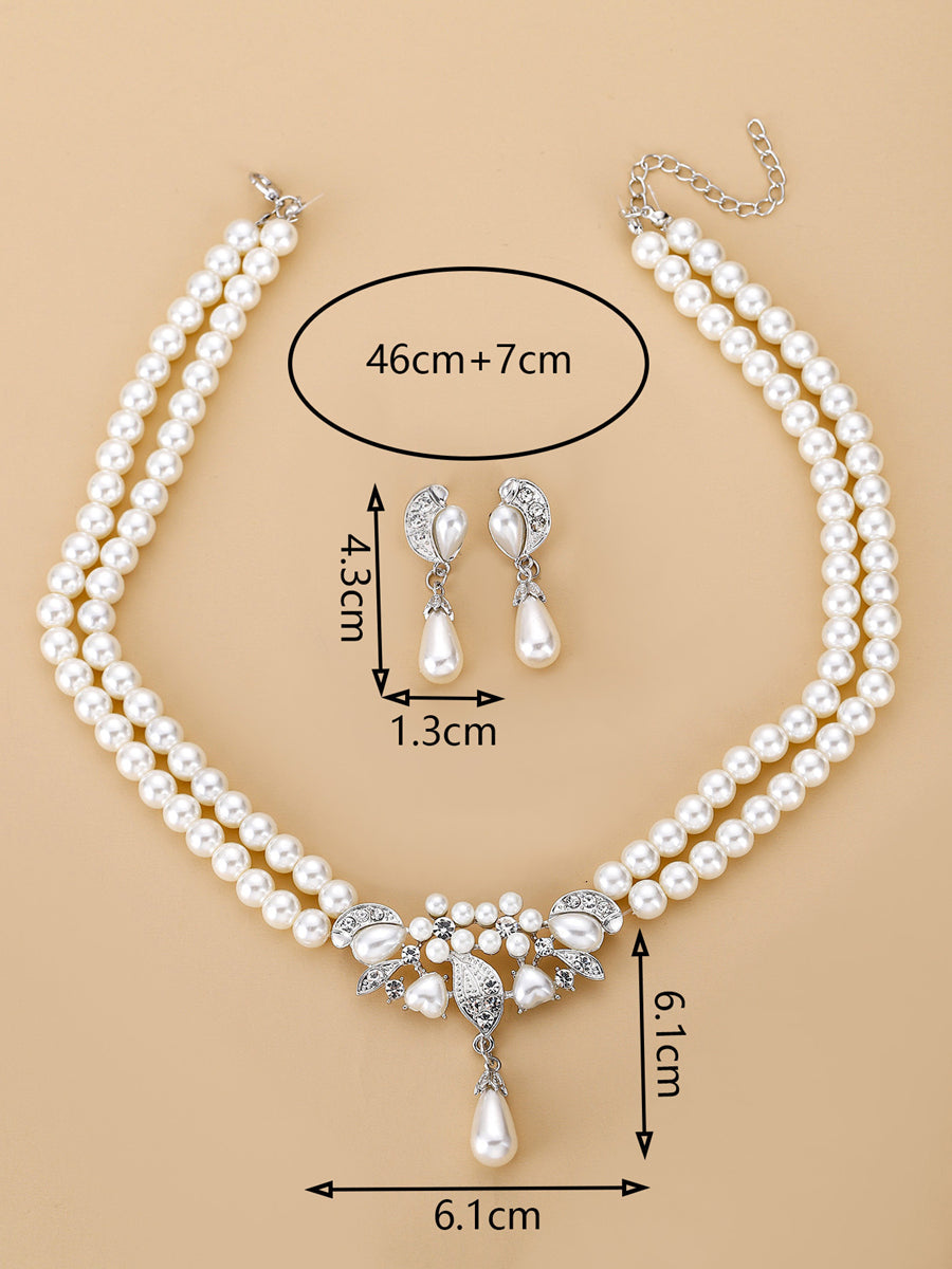 Elegant Women's White Pearl Earrings Necklace Set