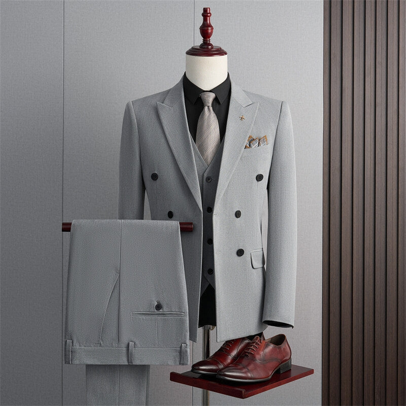 Tailored Fit Peaked Lapel Double Breasted Four-buttons 3 Pieces Men's Formal Suits