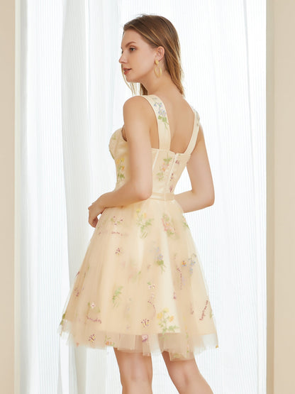Retro A-Line Tulle Embroidery Short Semi Formal Dresses with Straps