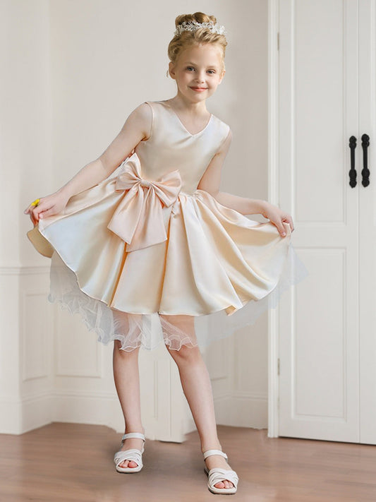 A-Line/Princess Scoop Neck Satin Short Flower Girl Dresses with Bow