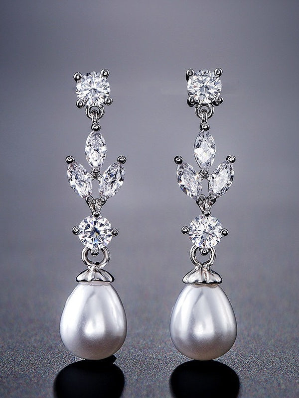 Luxury Women's Rhinestones and Pearl Drop Earrings