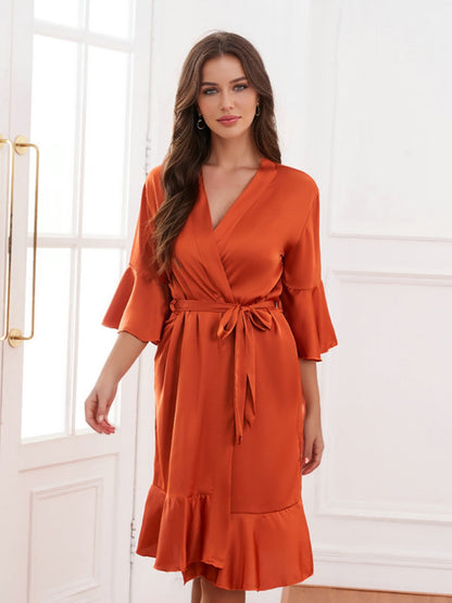 Women's V-Neck Half Sleeves Knee-Length Bridal Robes with Ruffles